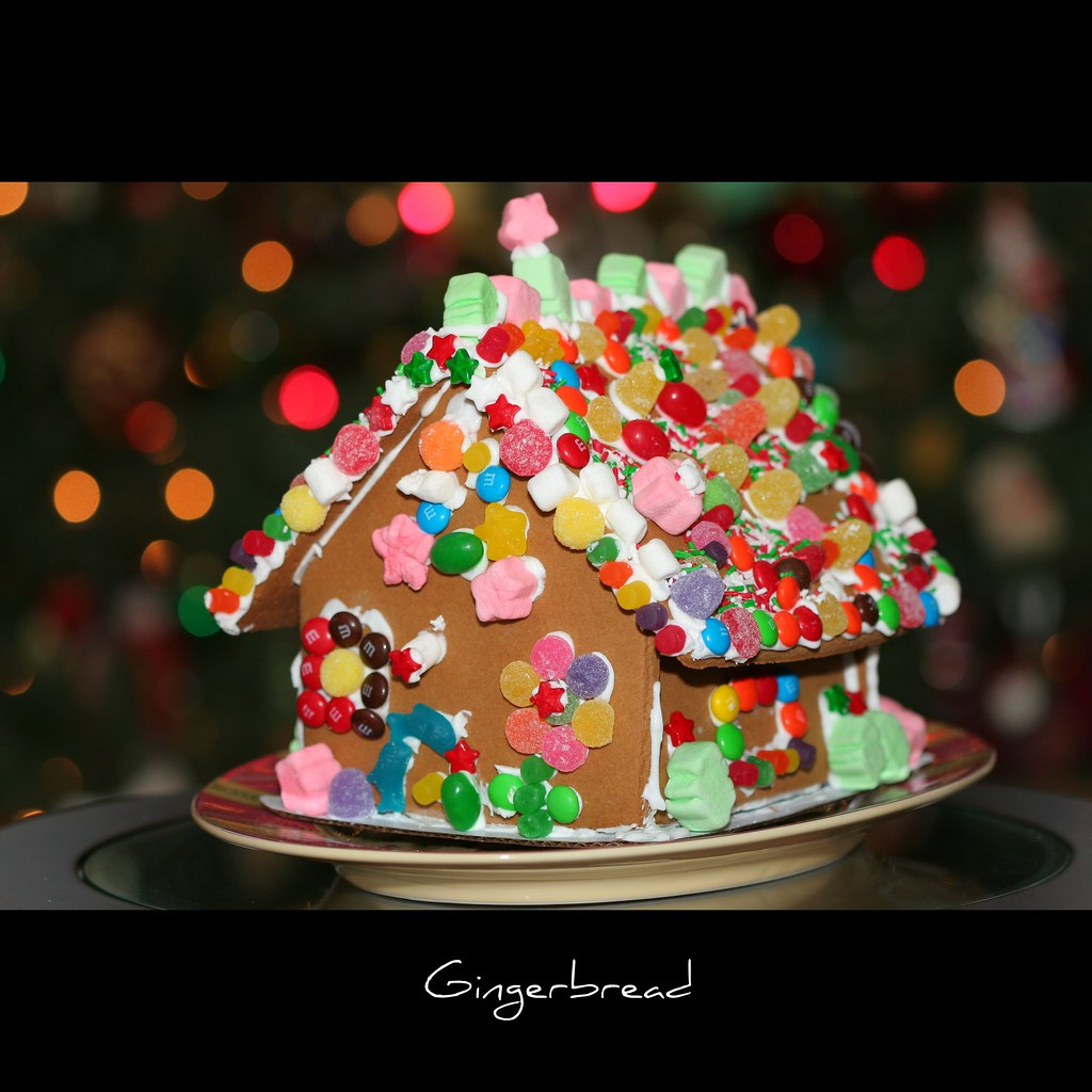 KIDS: Gingerbread Workshop!